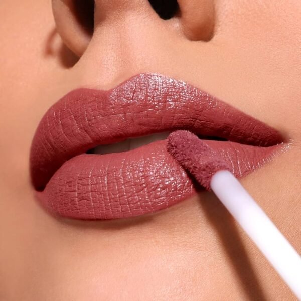 MOIRA Lip Divine Liquid Lipstick (010, Rogue) – Lipstick in Egypt – view 2
