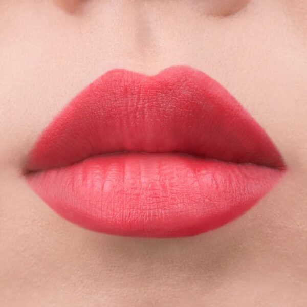 MOIRA Lip Pencil Exposure (001, Crimson Red) – Lip liner in Egypt – view 2